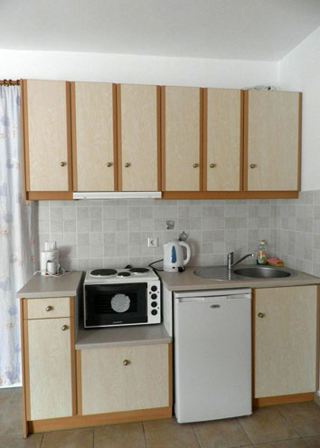 Fully equipped kitchenette in studios